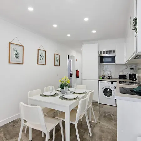 Amazing Oura Apartman *