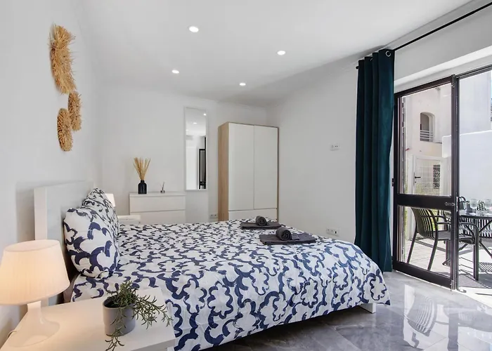 Amazing Oura Apartment