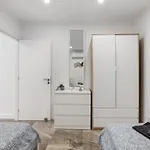 דירה Amazing Oura *